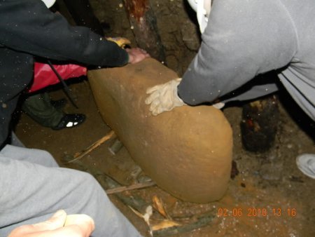 Bosnian ceramic with runes